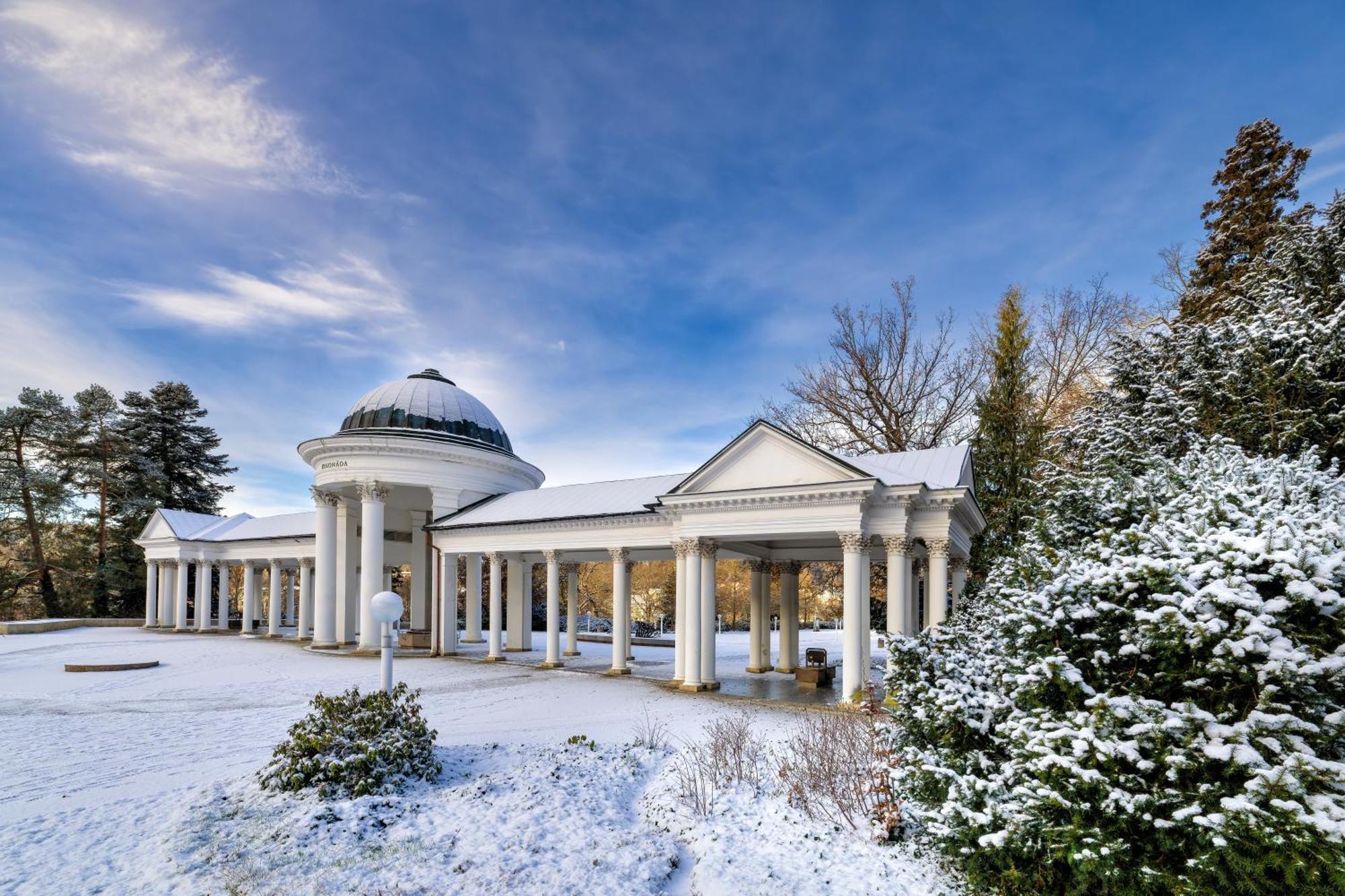 Schlosshotel Marienbad Exterior foto